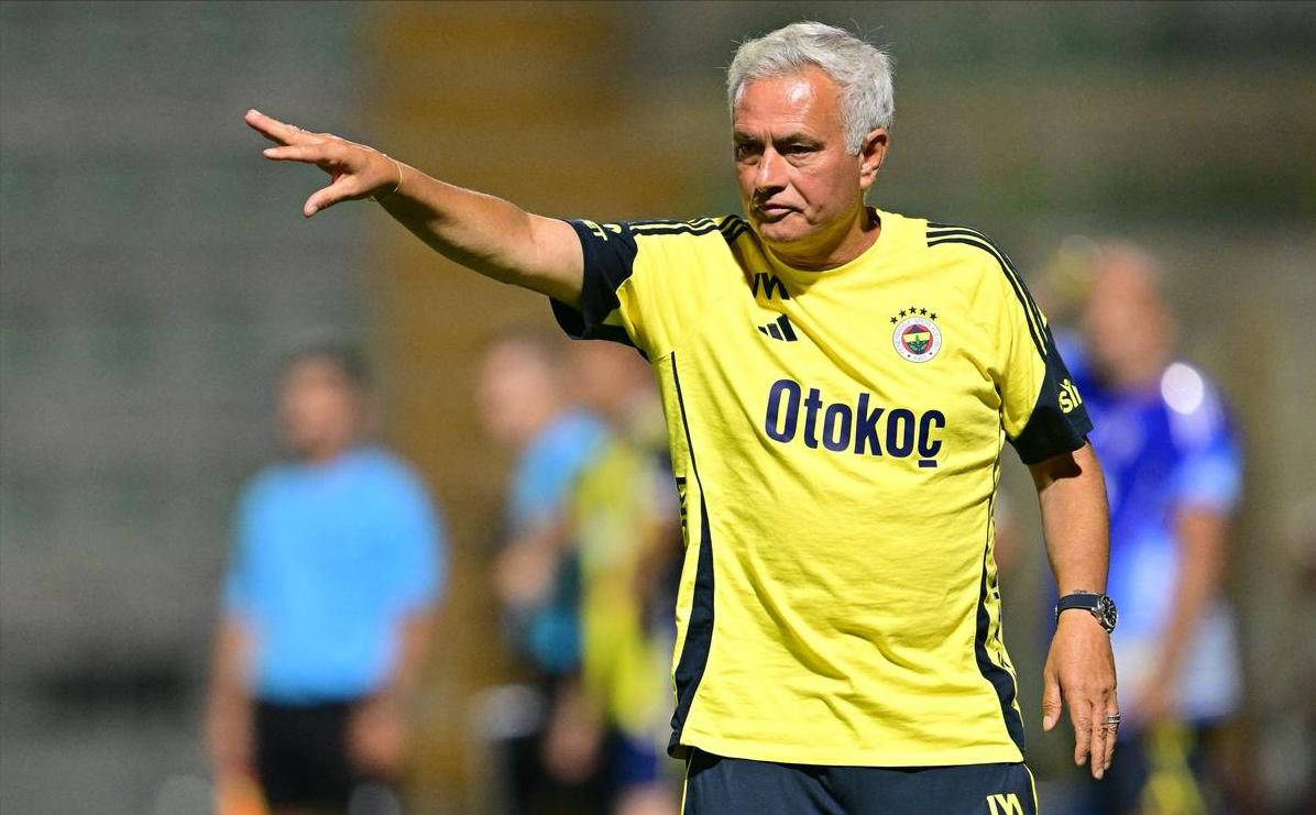 穆帅率队迎第4胜，费内巴切1-0击败意甲劲旅拉齐奥