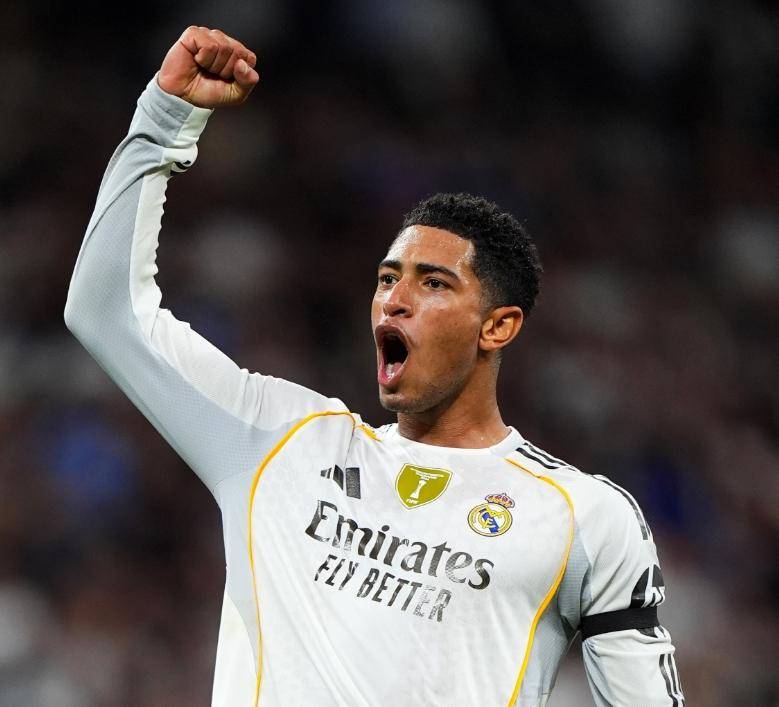 FIFPRO年度最佳11人：亚马尔当选票王，大巴黎占5席，贝林厄姆引热议